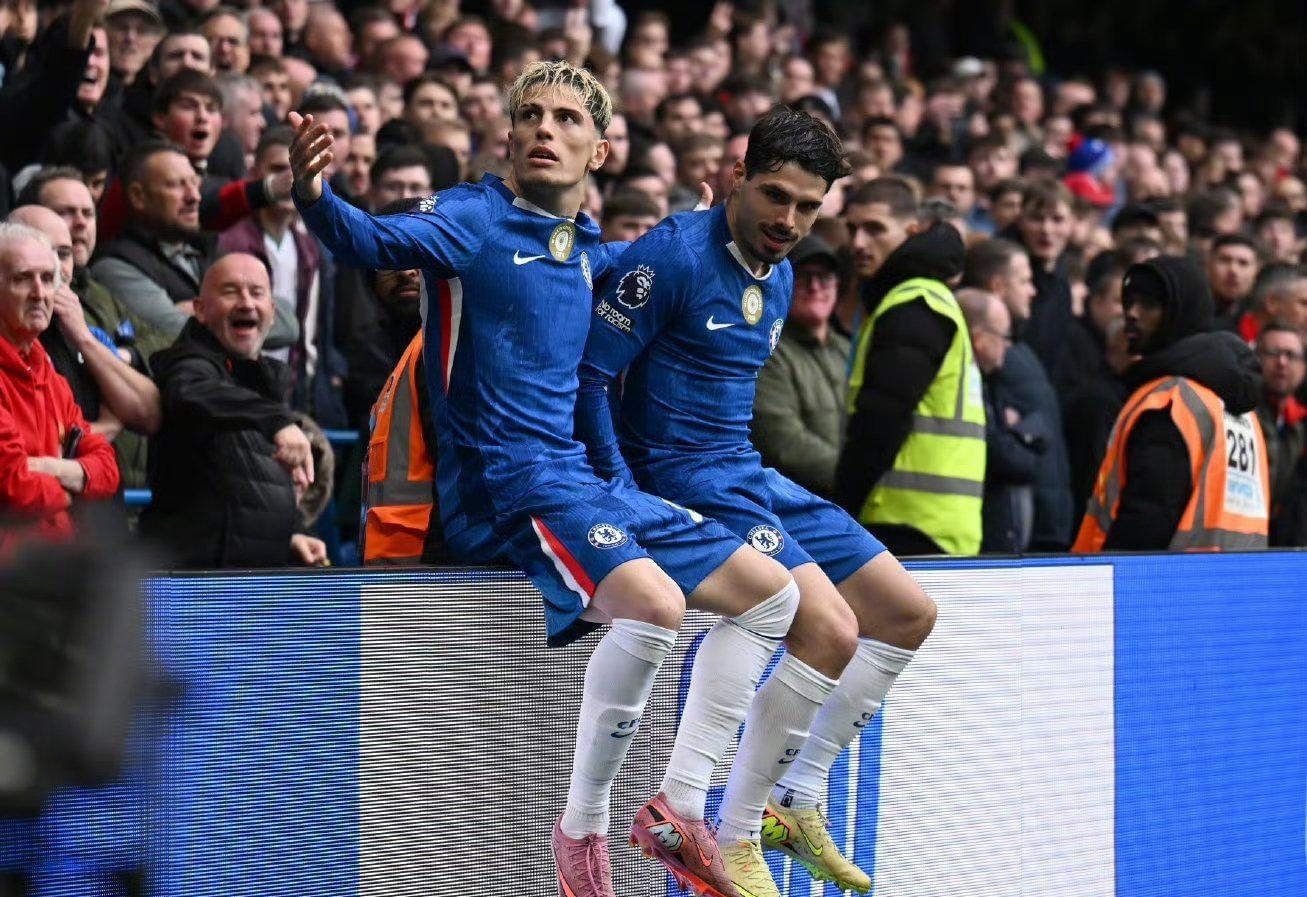 阿莱尼亚：佩德里对巴萨来说不可或缺；热刺曾经想签下我（阿莱尼亚称佩德里是巴萨不可替代；自曝曾被热刺相中）