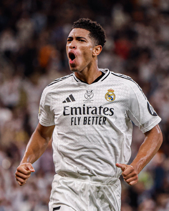 杨瀚森遭伊迪击倒，斯普利特怒喷裁判吃技犯（杨瀚森被伊迪放倒，斯普利特抗议判罚遭吹技犯）