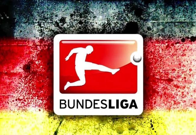 半场战报：拜仁3-0勒沃库森，格纳布里、雅克松破门（上半场拜仁3-0领先勒沃库森，格纳布里、雅克松相继破门）