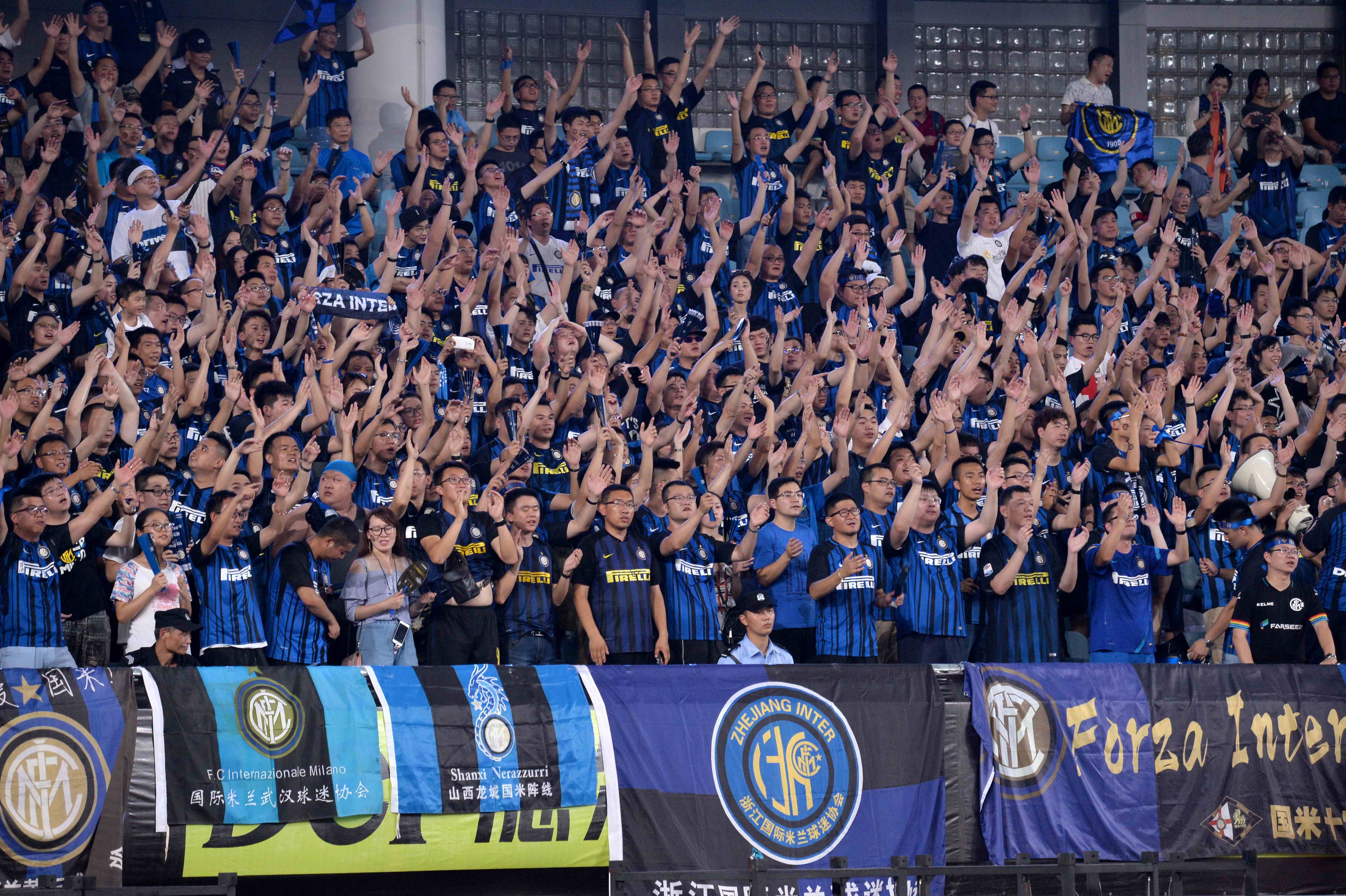 莱万传记作者：拉波尔塔承认，哈维的离开实际上拯救了莱万（传记作者：拉波尔塔坦言哈维离任实则拯救了莱万）