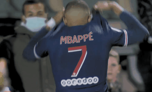 足球英超裁判再陷争议，赛后官方急发声明（英超裁判判罚再起争议，赛后官方紧急回应）