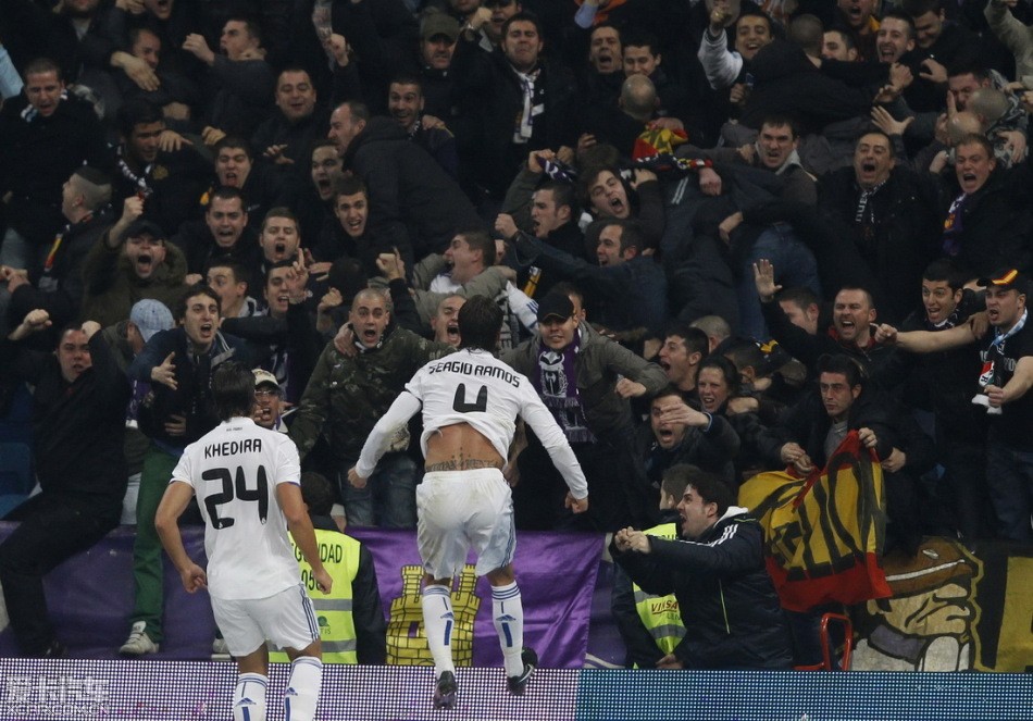 多纳鲁马：1-2之后我们就放弃了比赛，这绝对不应该发生（多纳鲁马：在1-2落后时我们选择了放弃，这种情况不该发生）