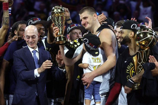 发生什么了？尼日利亚主帅和民主刚果主帅在赛后互相推搡（赛后爆发冲突：尼日利亚与刚果（金）主帅互相推搡）