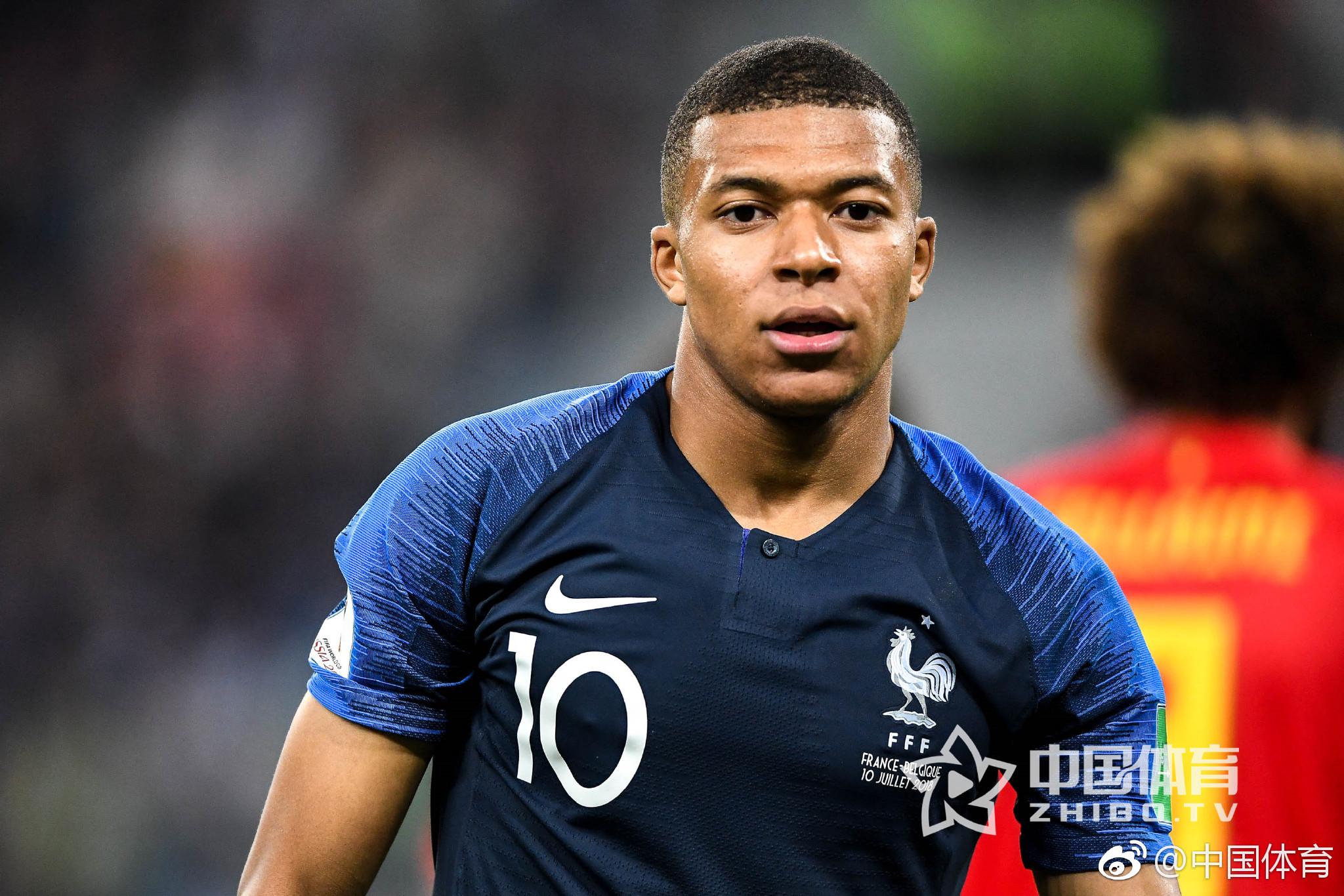 1个退赛引爆两极骂战！郑钦文伤退全运，是惜命还是失责？（郑钦文全运会因伤退赛引发两极争议：是理性自保还是失责？）