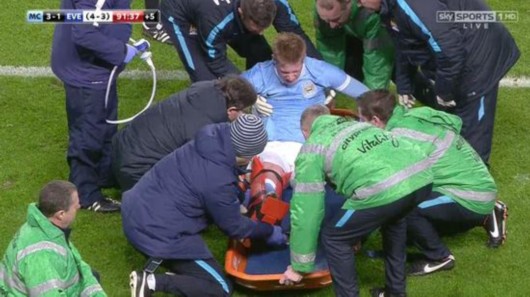 亚马尔被换下后不太高兴？弗里克打趣：下场我就让亚马尔替补（亚马尔被换显不满？弗里克笑称：下一场让他当替补）